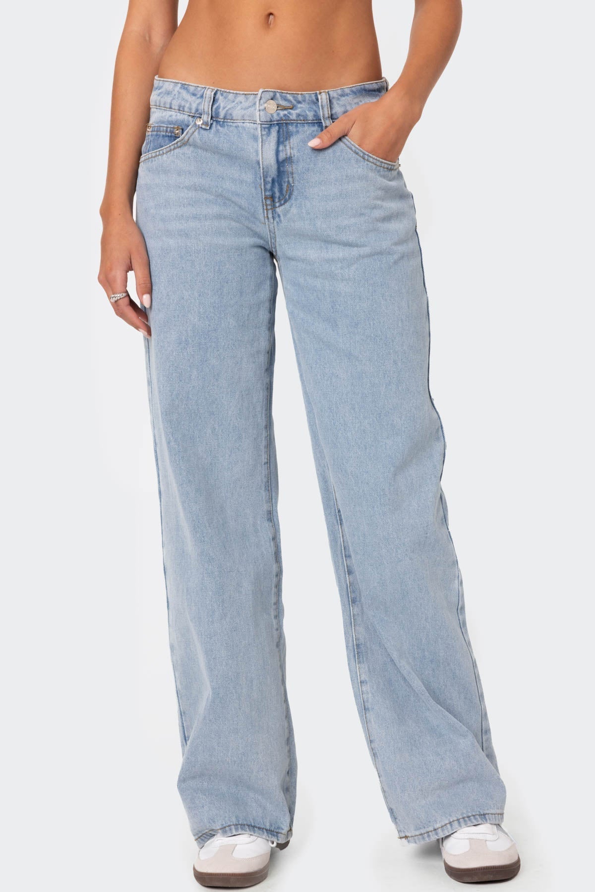 Minnie | Washed Low Rise Jeans